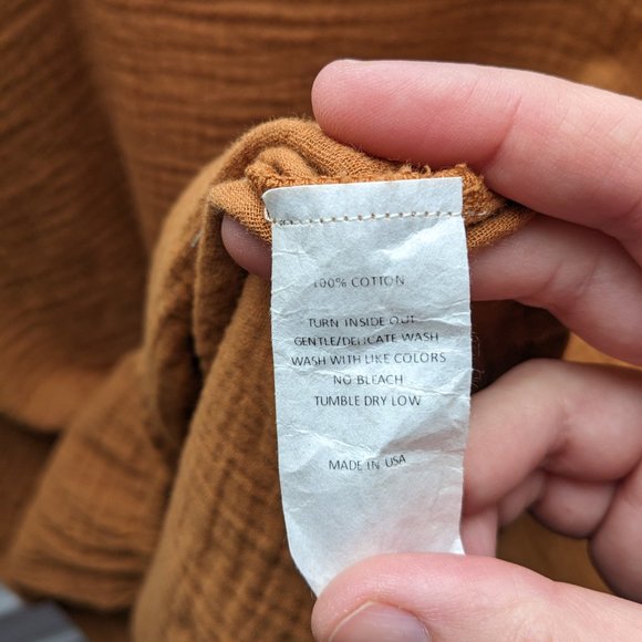 SUUNDAY Gauze Dolman Top in Meerkat - Picture 5 of 6